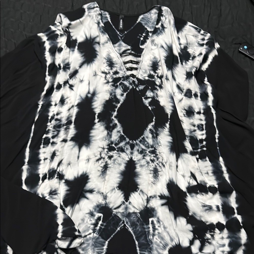 Black and White Tie-Dye Poncho